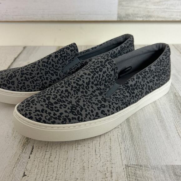 Old Navy womens size 7 gray leopard print canvas slip on shoe sneaker new light - Picture 1 of 7
